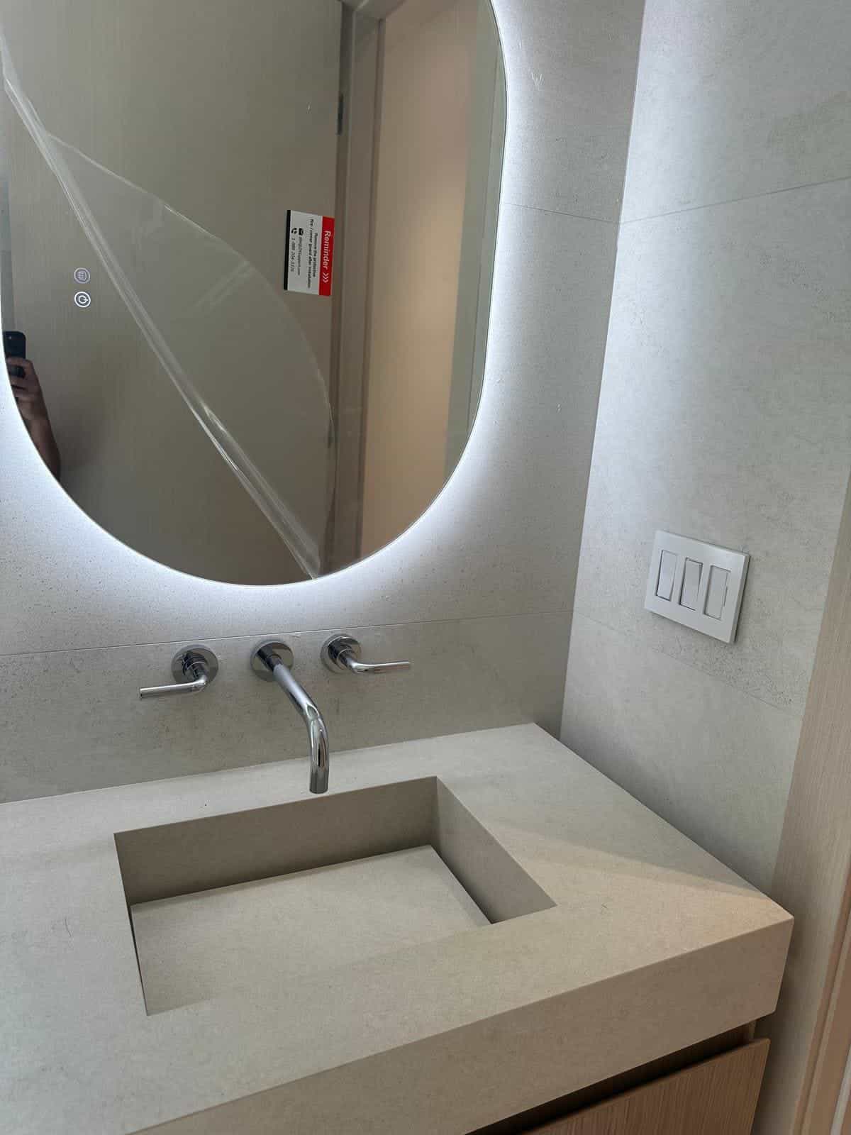 Before and after of a Bathroom remodeling by a plumber in Miami Dade